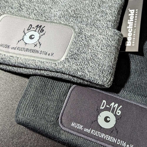 Bedruckte Beanies für Vereine und Teams – Stoff³